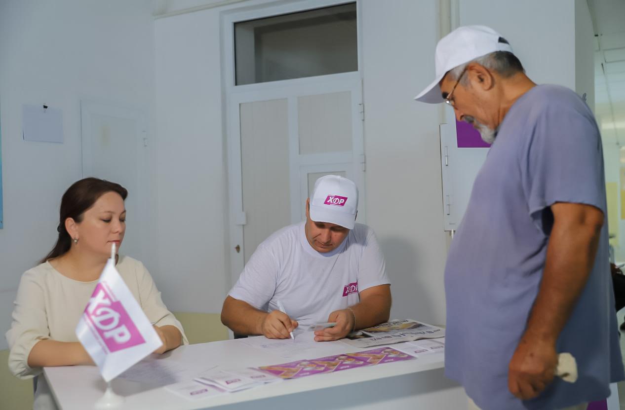 Activists of the People’s Democratic Party of Uzbekistan are systematically organizing signature collection processes